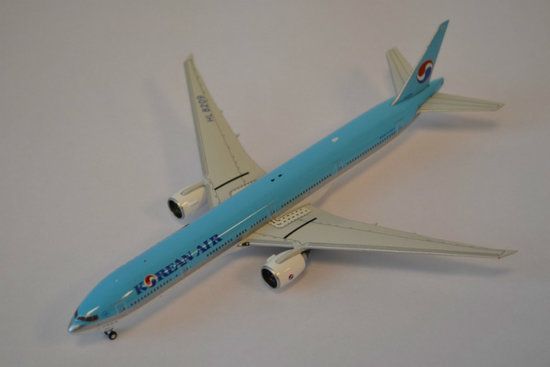 Aicraft B777-30ER KoreanAir HL8209